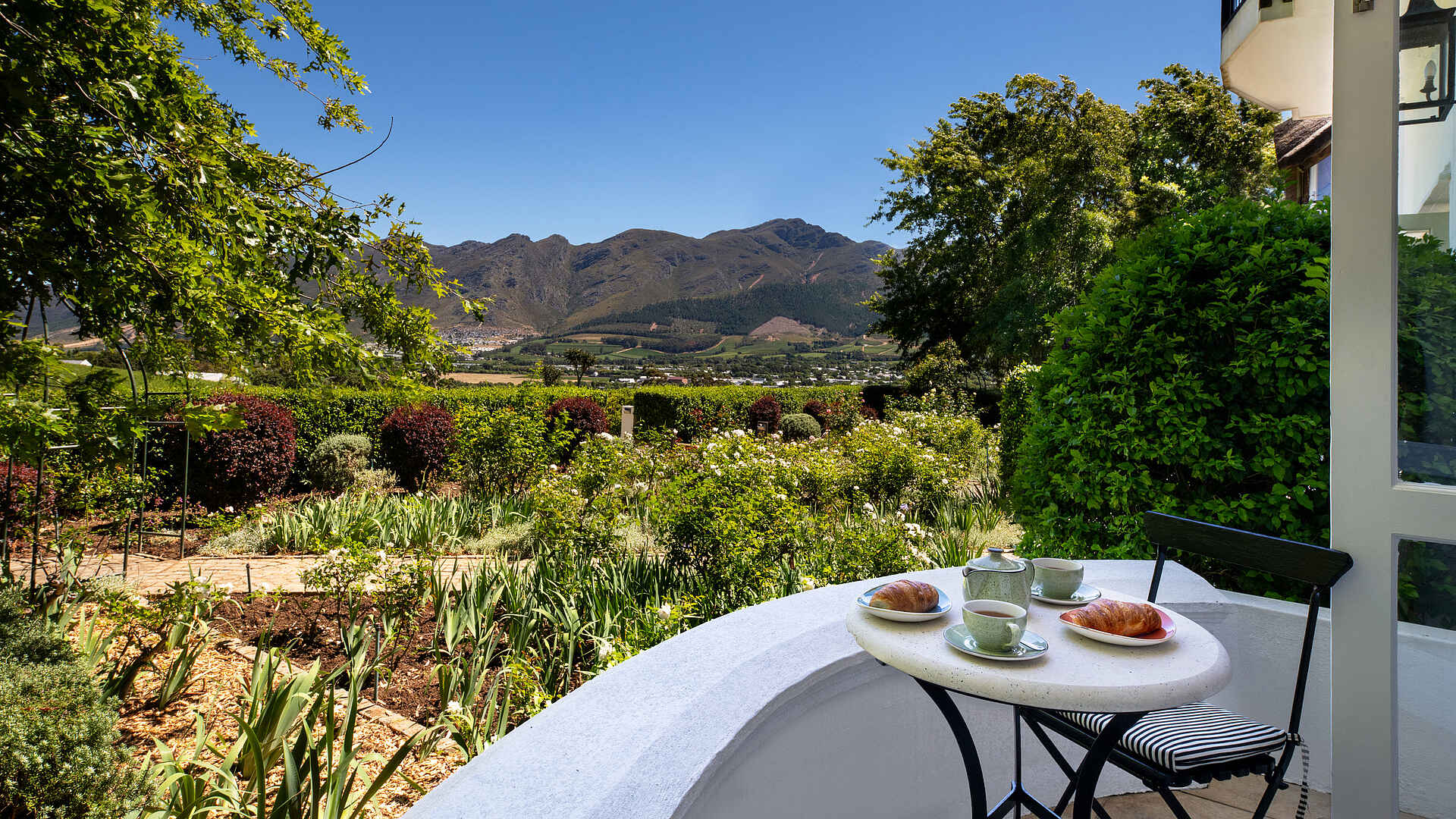 Mont Rochelle Hotel and Vineyard: Manor House Pinotage Suite Terrasse mit Ausblick