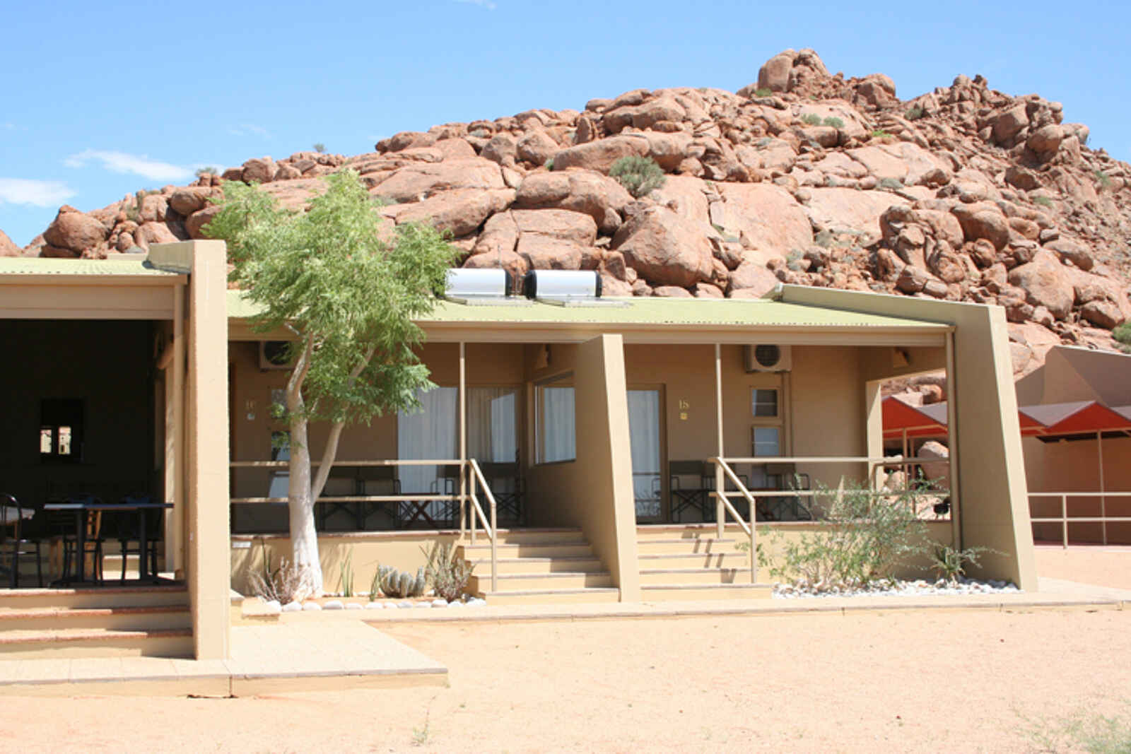 Namib Naukluft Lodge: Eingangsbereich Namib Naukluft Lodge: Eingangsbereich
