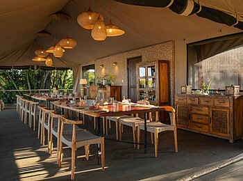 Rekero Camp: Im Essbereich