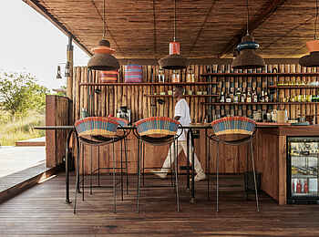 Singita Mara River Tented Camp: Die Bar Singita Mara River Tented Camp: Die Bar