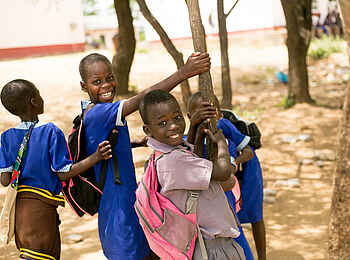 Somalisa Expeditions Camp: Auf dem Pausenhof