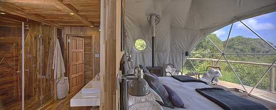 The Highlands Camp: Bad und Bett The Highlands Camp: Bad und Bett