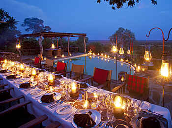 Beho Beho Camp: Abendessen am Pool