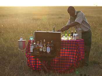 Elephant Pepper Camp: Bar im Busch Elephant Pepper Camp: Bar im Busch