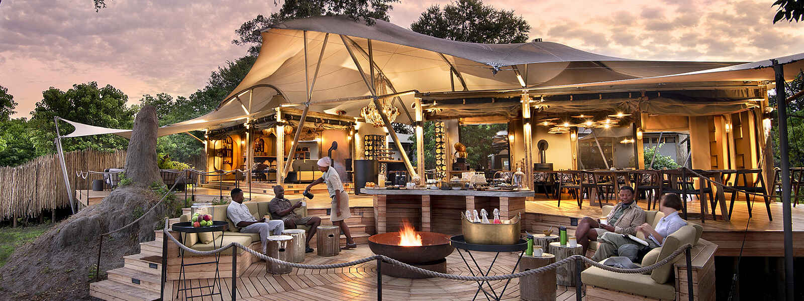 Khwai Leadwood: Die Boma lädt zum Verweilen ein Khwai Leadwood: Die Boma lädt zum Verweilen ein