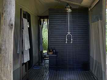 Legendary Nyasi Tented Camp: Dusche