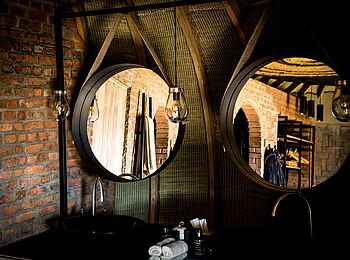 Bisate Lodge: Villa Waschtisch
