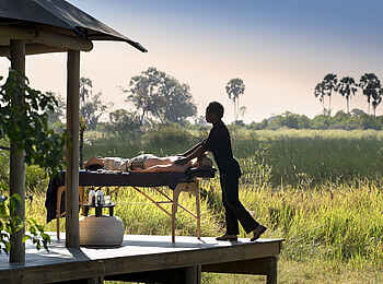 Nxabega Okavango Tented Camp: Massage auf Terrasse