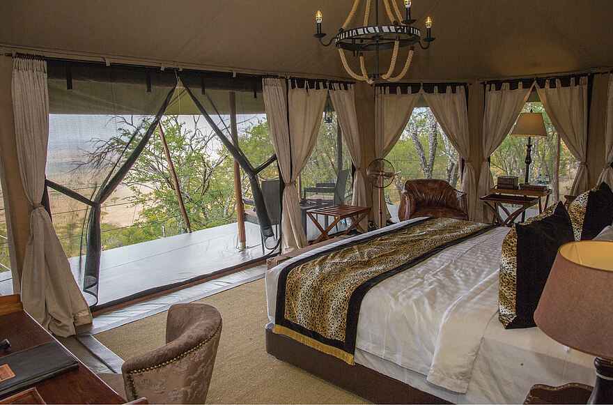 Ole Serai Luxury Camp - Seronera: Gästezelt mit Veranda Ole Serai Luxury Camp - Seronera: Gästezelt mit Veranda