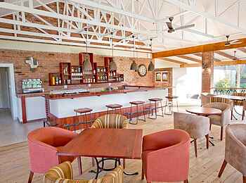 Pioneers Victoria Falls: Bar Pioneers Victoria Falls: Bar