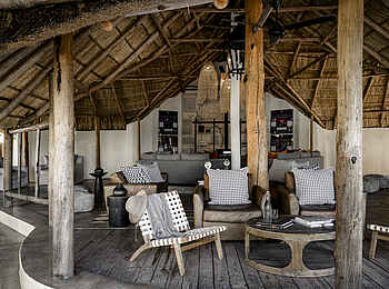 Sanctuary Sussi & Chuma: Explorer-Lounge