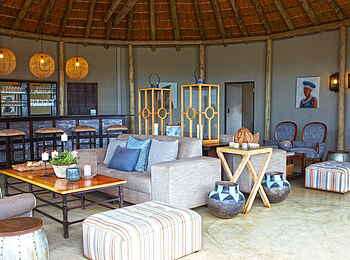 Thanda Tented Camp: Bar- und Loungebereich Thanda Tented Camp: Bar- und Loungebereich