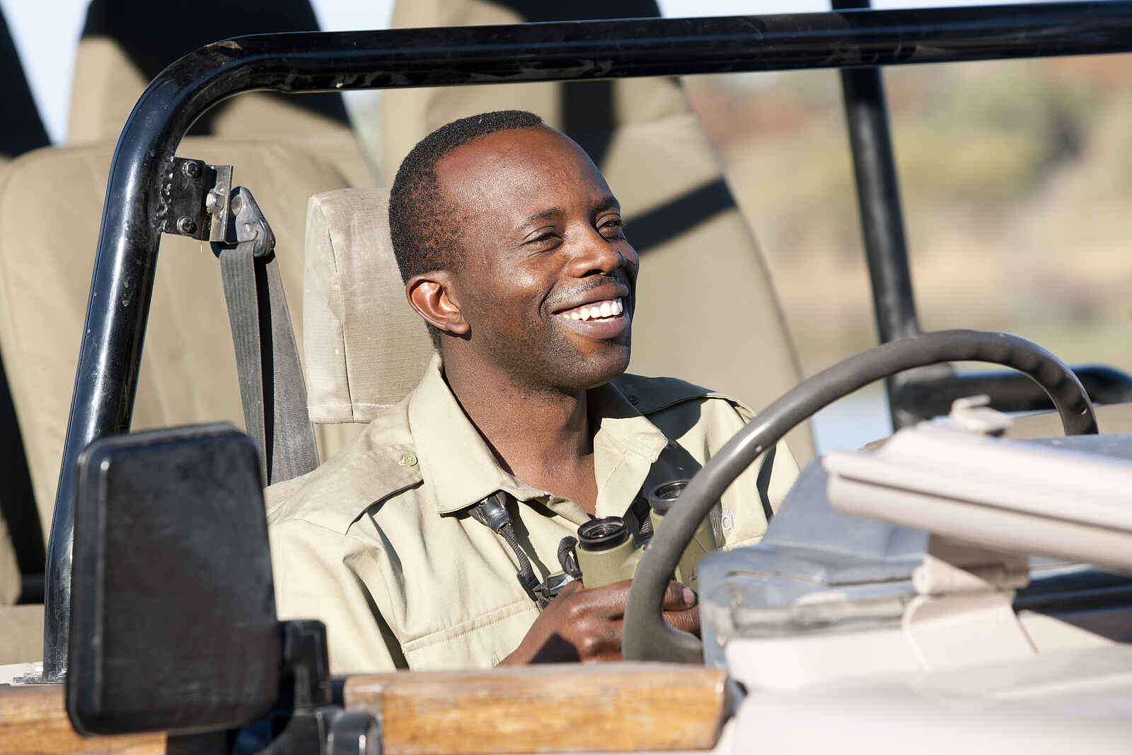 The Botswana Adventure: Der Guide kennt sich bestens aus The Botswana Adventure: Der Guide kennt sich bestens aus