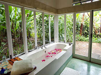 Gibbs Farm: Große Badewanne