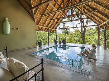 Kambaku River Sands: Der Spa mit Pool Kambaku River Sands: Der Spa mit Pool