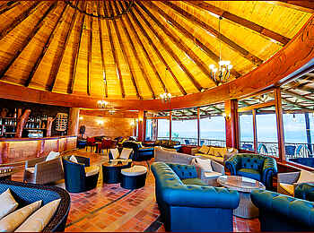 Lake Nakuru Sopa Lodge: Lounge Lake Nakuru Sopa Lodge: Lounge