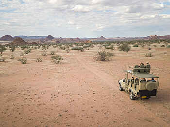 Onduli Ridge Camp: Auf Pirschfahrt