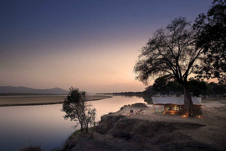 Zambezi Expeditions Camp: Abendstimmung Zambezi Expeditions Camp: Abendstimmung