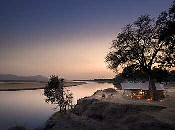 Zambezi Expeditions Camp: Abendstimmung Zambezi Expeditions Camp: Abendstimmung