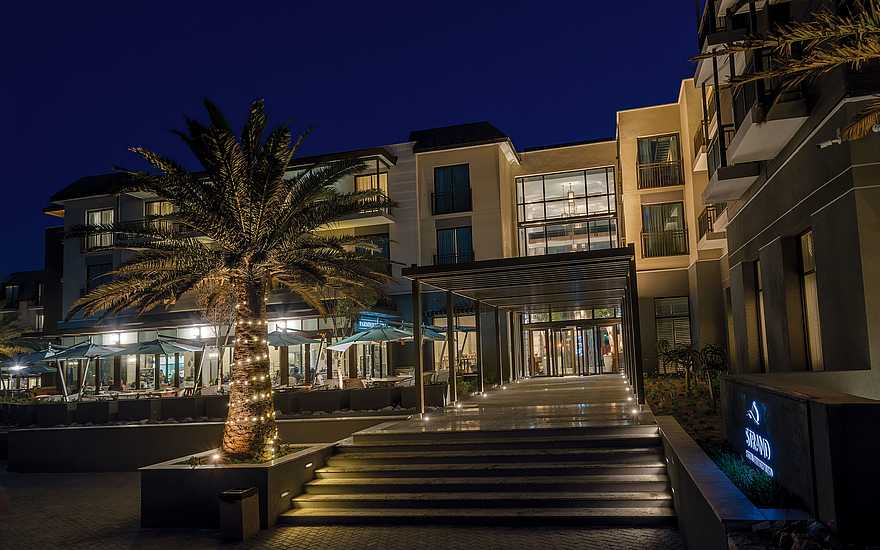 Strand Hotel Swakopmund: Aufgang zur Hotel-Lobby Strand Hotel Swakopmund: Aufgang zur Hotel-Lobby