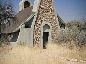 Naankuse Lodge: Gästechalet von außen Naankuse Lodge: Gästechalet von außen