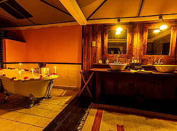Tipilikwani Mara Camp: Luxury Tent Badewanne