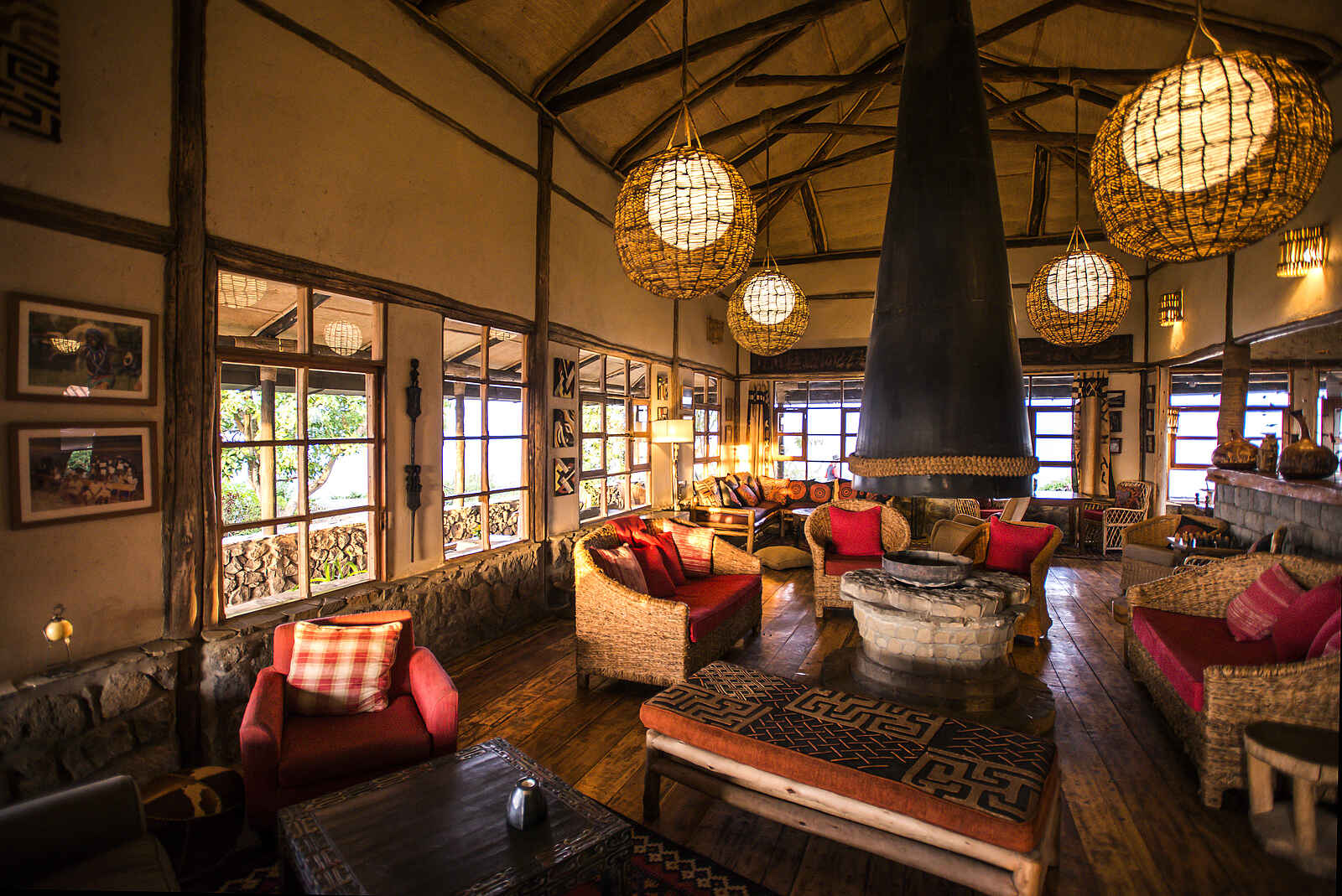 Volcanoes Virunga Lodge: Lounge Volcanoes Virunga Lodge: Lounge
