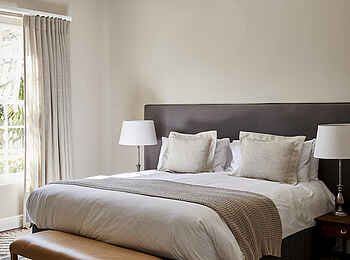 Boschendal Wine Estate: Loft Farmhouse Bett