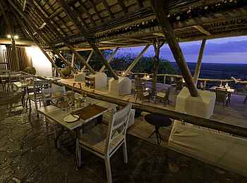 Ongava Lodge: Speisesaal Ongava Lodge: Speisesaal