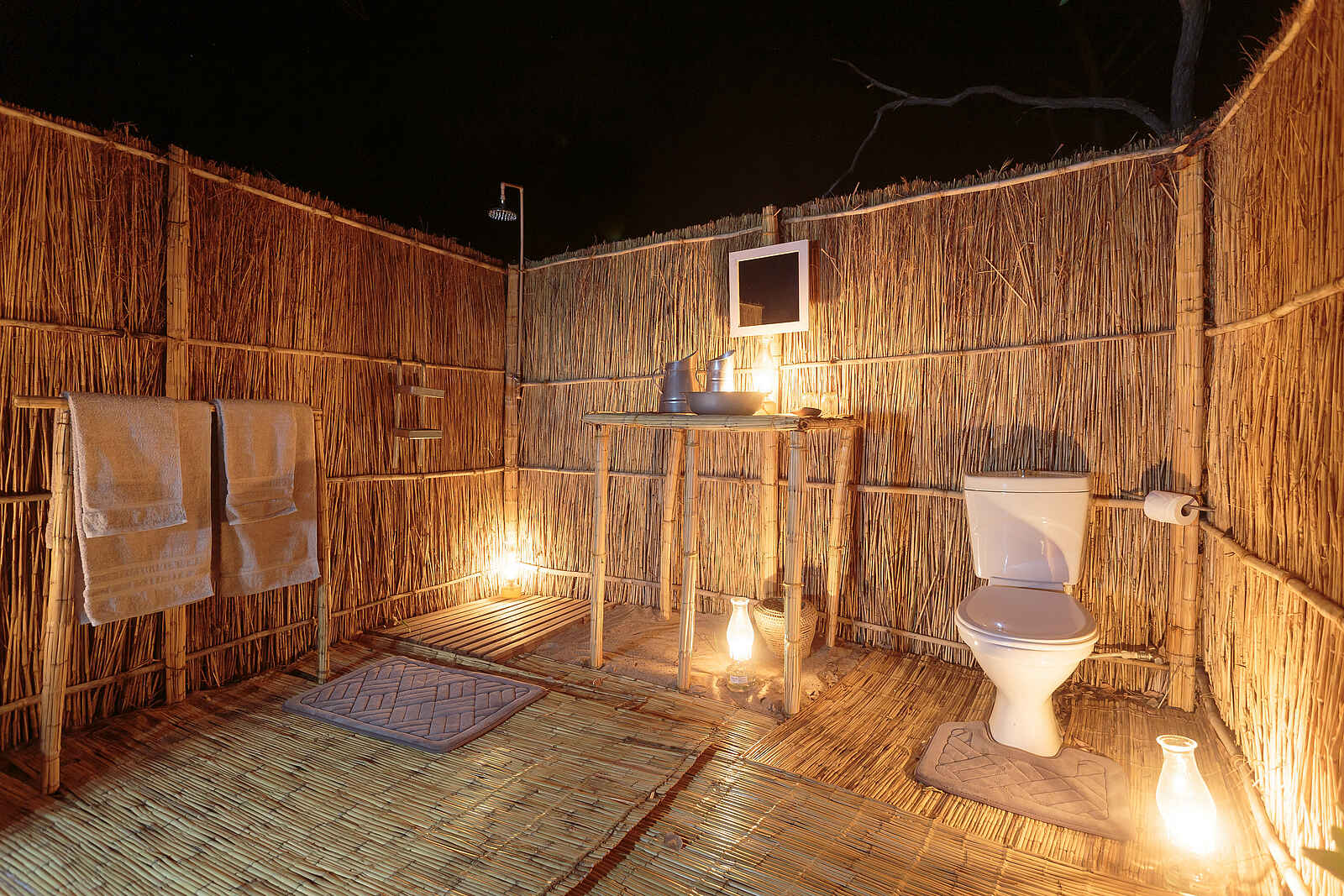 Nkonzi Bush Camp: Gästebad Nkonzi Bush Camp: Gästebad