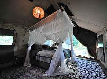 Shoebill Island Camp: Zeltinterieur