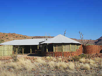 Etendeka Mountain Camp: Sammelplatz Etendeka Mountain Camp: Sammelplatz