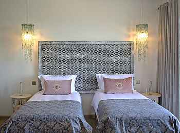 Latitude 0: Standardeinzelbetten Latitude 0: Standardeinzelbetten