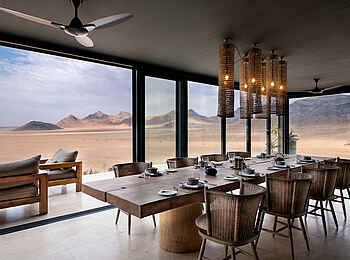 andBeyond Sossusvlei Desert Lodge: Das Restaurant andBeyond Sossusvlei Desert Lodge: Das Restaurant