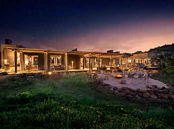 GweGwe Beach Lodge: Blick auf den Zentralbereich