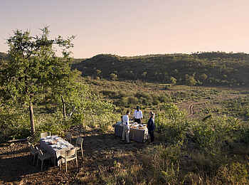 Madikwe Safari Lodge Dithaba: Frühstück im Busch