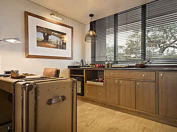 Melia Serengeti Lodge: Suite mit Schreibtisch Melia Serengeti Lodge: Suite mit Schreibtisch