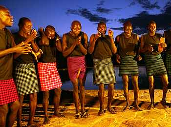 Apoka Safari Lodge: Menschen aus der Volksgruppe der Karamojong