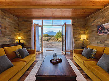 Elephant Gorge Camp: Familiensuite Lounge mit Blick nach draußen