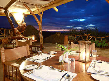 Elerai Camp: Dinner Elerai Camp: Dinner