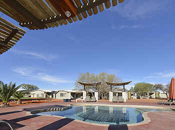 Kalahari Anib Lodge: Poolanlage