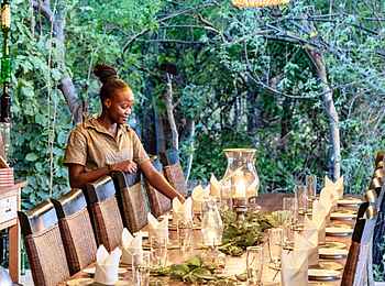 MmaTsebe Tented Camp: Esstisch