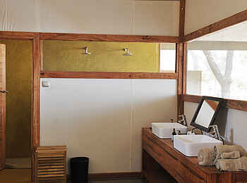 Potato Bush Camp: Bad mit Dusche Potato Bush Camp: Bad mit Dusche