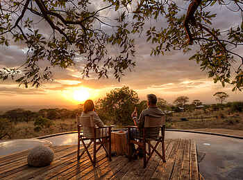 Serengeti Bushtops: Romantik am Pool