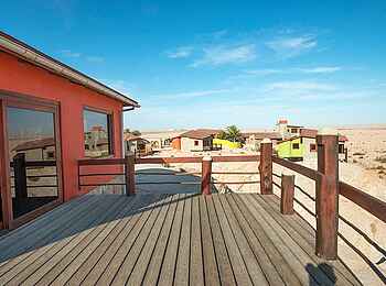 Desert Breeze Lodge: Weites Deck Desert Breeze Lodge: Weites Deck