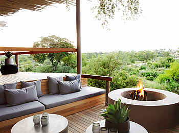 Londolozi Private Granite Suites: Aussicht von der Terrasse