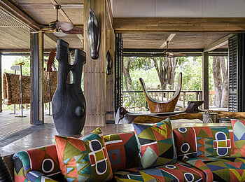 Xigera Safari Lodge: Lounge Xigera Safari Lodge: Lounge