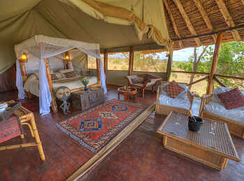 Campi ya Kanzi Lodge: Simba Suite Campi ya Kanzi Lodge: Simba Suite