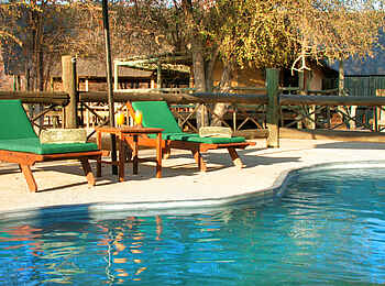 Deception Valley Lodge: Swimmingpool