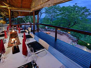 Ghoha Hills Savuti Lodge: Abends